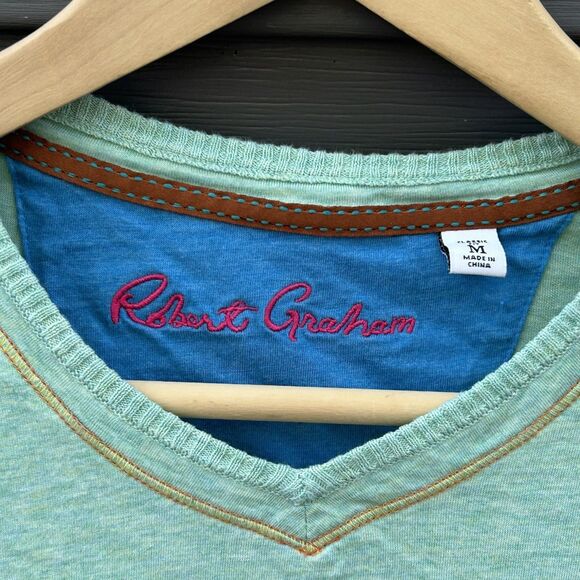 Robert Graham T-Shirt Size Medium Classic Fit V-Neck Green Short Sleeve Men's - Picture 5 of 8